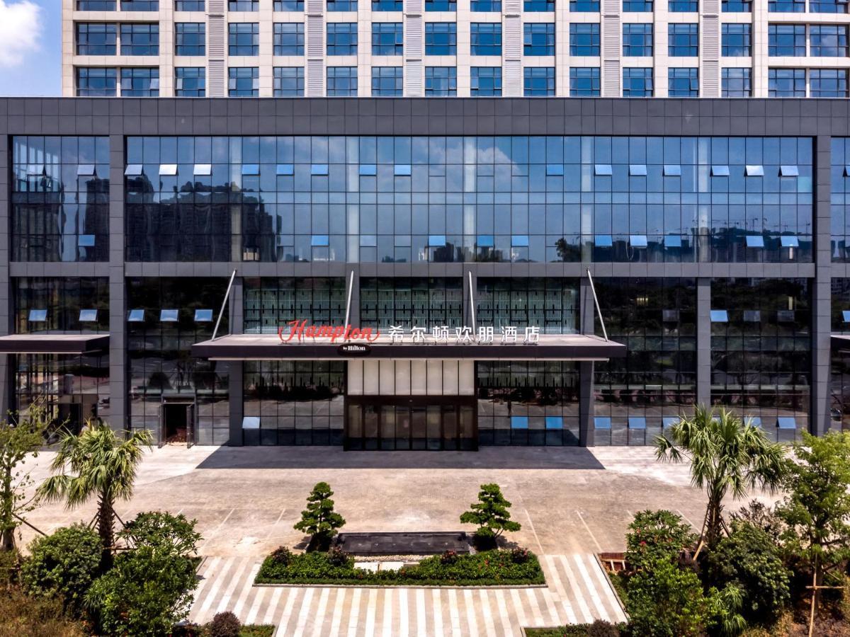 Отель Hampton By Hilton Nanning Wuxiang Экстерьер фото