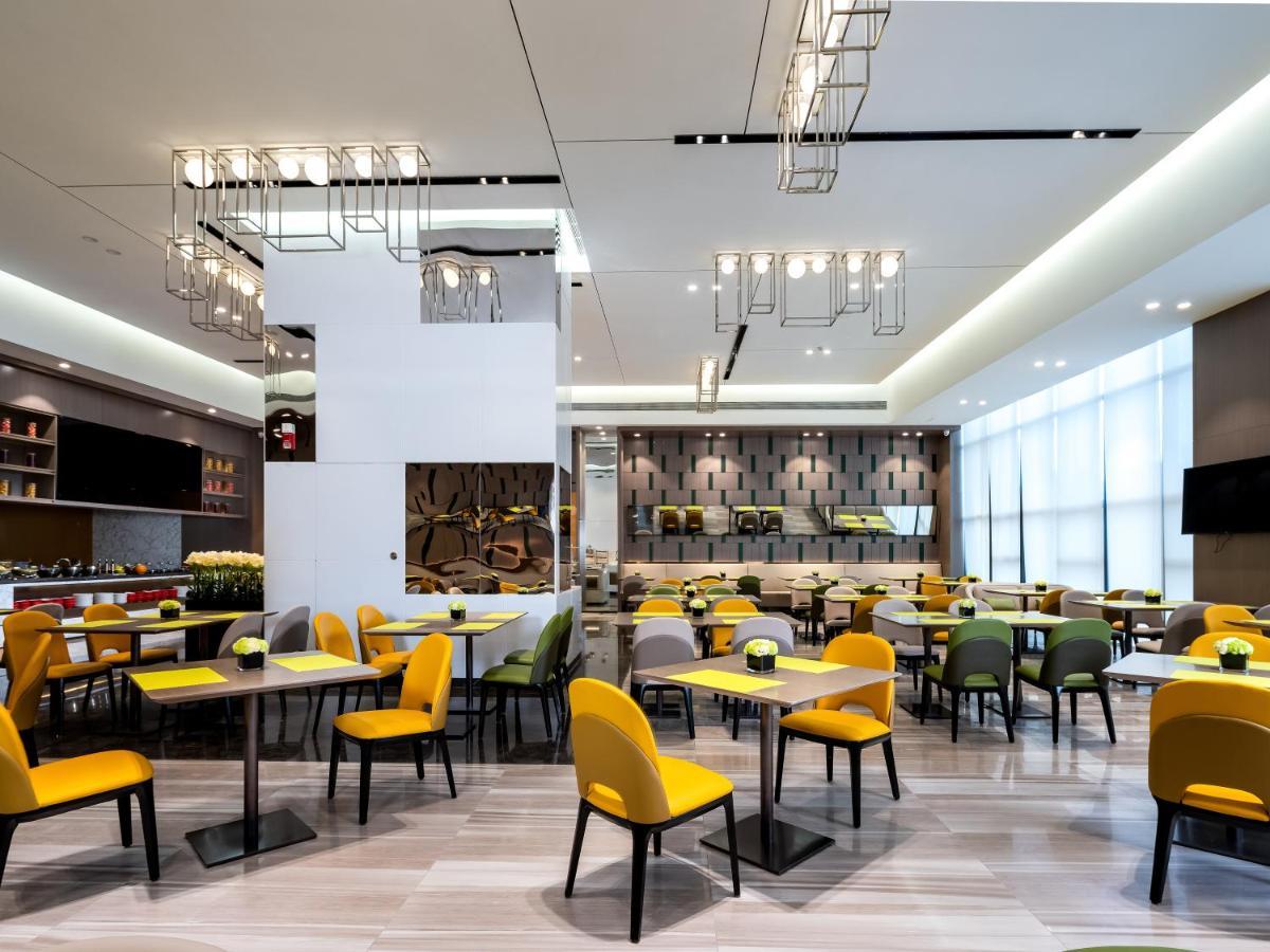 Отель Hampton By Hilton Nanning Wuxiang Экстерьер фото