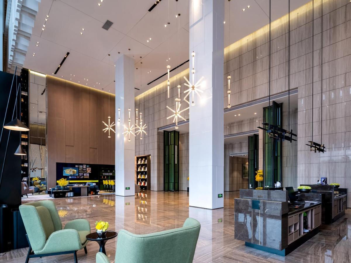 Отель Hampton By Hilton Nanning Wuxiang Экстерьер фото